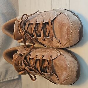 Skechers Brown Suede Womens 10 W Memory Foam Air Cooled Athletic Sneakers Shoes.